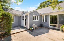 89 Swift Avenue, Osterville, MA 02655