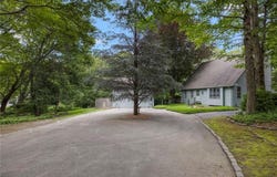 930 North Main Road, Jamestown, RI 02835