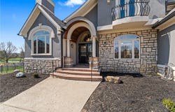 709 Brookmeade Court, Beavercreek, OH 45434