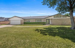 1934 Holly Ln, Pampa, TX 79065