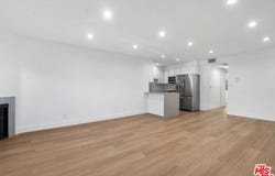 3939 Moore St, Los Angeles, CA 90066