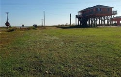 406 Lafitte Boulevard, Cameron, LA 70631