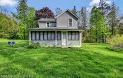 340 Brook Street, Moscow, PA 18444