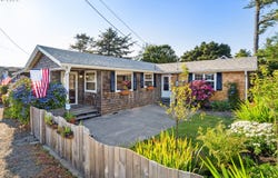 108 W JEFFERSON ST, Cannon Beach, OR 97110