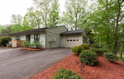 775b Oak Creek Rd, Franklin, NC 28734