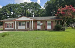 713 Oakdale Drive, Elizabeth City, NC 27909