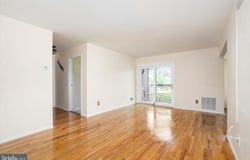 1824 OLD STONE MILL, EAST WINDSOR, NJ 08512