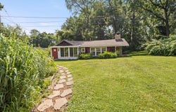 204 S Ulster, CHERRY VALLEY, IL 61016