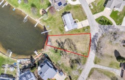 10524 Somerset Road, Cement City, MI 49233