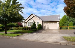 16563 OAK TREE Ter, OregonCity, OR 97045