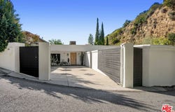 9275 Flicker Pl, Los Angeles, CA 90069
