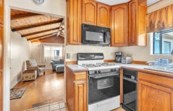 533 Hart LN, SEBASTOPOL, CA 95472