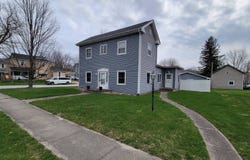 326 N Main St, Warren, IN 46792