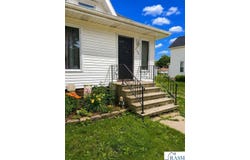 208 SE 2nd Avenue, Mapleton, MN 56065