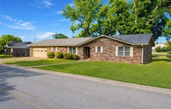 202 Meadow Place, Clarksville, AR 72830