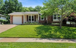 288 Brightfield Drive, Ballwin, MO 63021