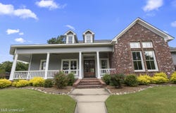 100 Laird Avenue, Madison, MS 39110