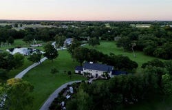 601 E Collard Street, Madisonville, TX 77864