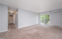 10790 Ravenna Road unit: 302, Twinsburg, OH 44087