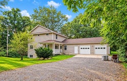 5171 Bancroft Avenue SE, Lowell, MI 49331