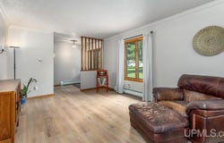 1022 N Evergreen, Iron Mountain, MI 49801