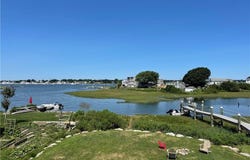 26 Conch Road, Narragansett, RI 02882