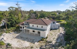 5433 NW 80th Ter, Parkland, FL 33067