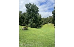 215 White Road, Holly Springs, MS 38635
