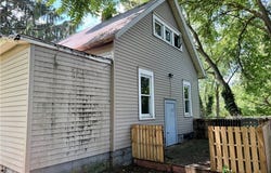 177 E Tuscarawas Avenue, Barberton, OH 44203