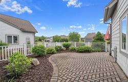 268 Oarlock Circle, Manlius, NY 13057