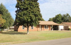 52 Belle Circle, Columbus, MS 39702