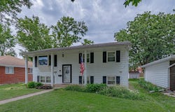 411 Calvin St, Moville, IA 51039