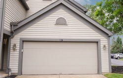 307 N Bayshore Drive, Columbiana, OH 44408