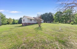 4110 Flatwoods Rd, Elliston, VA 24087