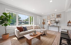 21 Independence Avenue, Babylon, NY 11702