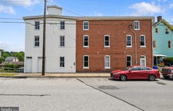 74 S MAIN STREET, YOE, PA 17313