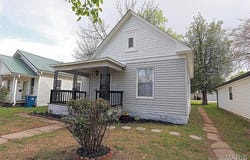 122 W Parker Avenue, Chaffee, MO 63740