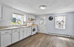 3 Quimby Ave, Woburn, MA 01801