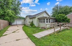 633 Slade Avenue, Elgin, IL 60120