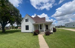 750 N 1st, Osborne, KS 67473