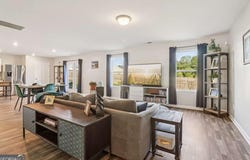 76 Oxford, Kingston, GA 30145