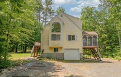 32 Lucerne Street, Moultonborough, NH 03254