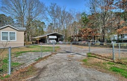 301 Lillian Street, Hemphill, TX 75948