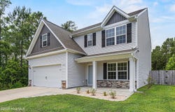 372 Poppleton Drive, Hampstead, NC 28443