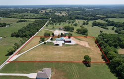 1510 Mount Carmel Road, Clever, MO 65631