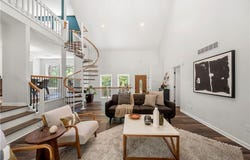 569 Farmbrook Trail NE, Kennesaw, GA 30144