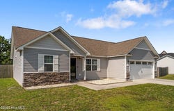 109 Sonia Drive, Hubert, NC 28539