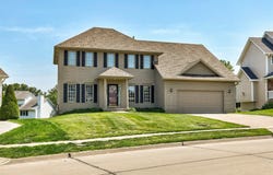8004 Wilden Drive, Urbandale, IA 50322