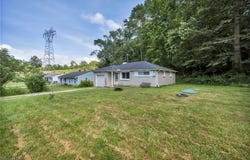 7750 Saxon Drive, Kirtland, OH 44094