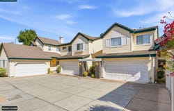 1345 Shell Ln, Clayton, CA 94517